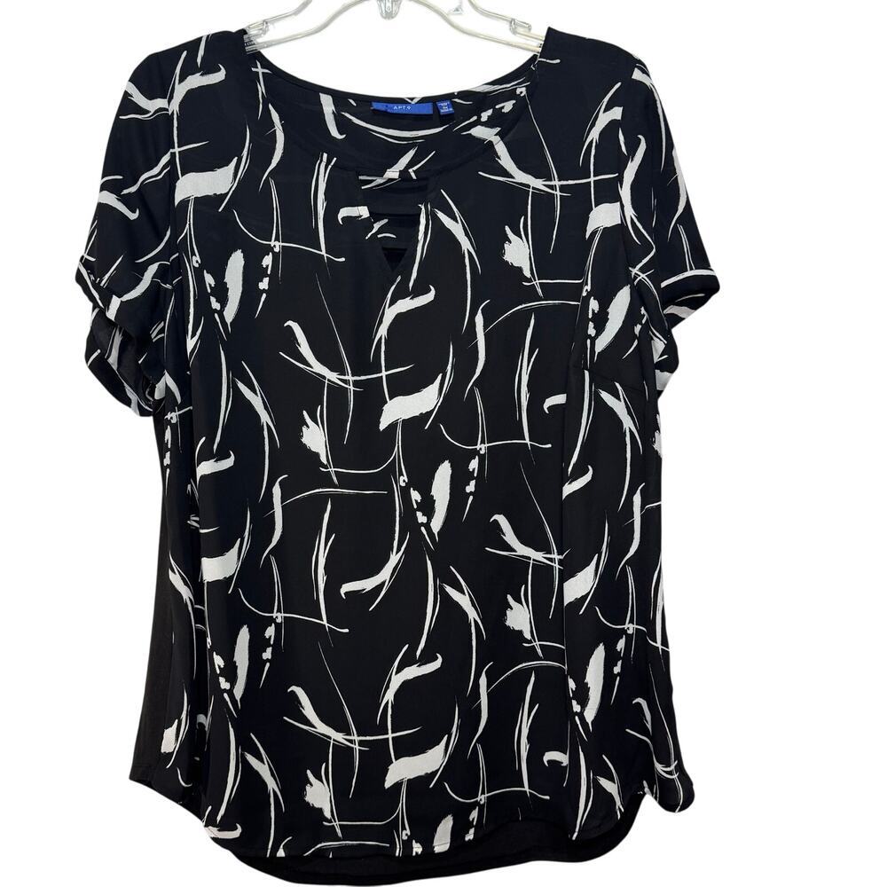 Apt‎ 9 Black and White short sleeve blouse. Women’s Plus Size 0X